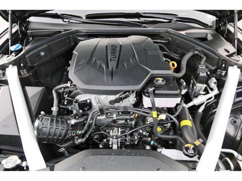 Used 2026 Genesis G70 2.5T AWD/4WD image 32