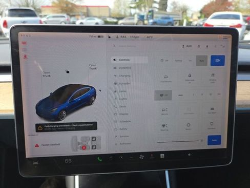 Used 2018 Tesla Model 3 Long Range RWD image 17