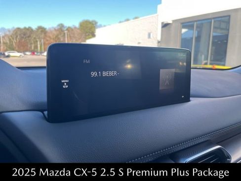 New 2025 MAZDA CX-5 AWD 2.5 S w/ Premium Plus Pkg image 17