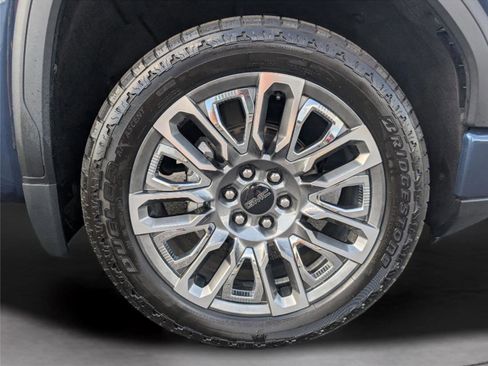 Used 2023 GMC Sierra 1500 Denali Ultimate image 42