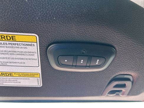 Used 2023 Jeep Gladiator Overland image 39