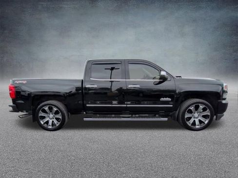 Used 2017 Chevrolet Silverado 1500 High Country AWD/4WD image 6