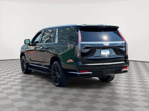 Used 2024 Cadillac Escalade ESV Premium Luxury AWD/4WD image 5