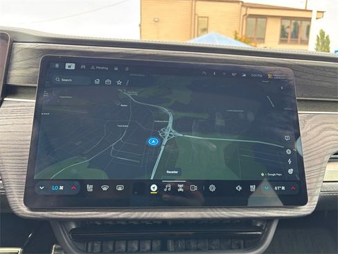 Used 2023 Rivian R1S Launch Edition image 21