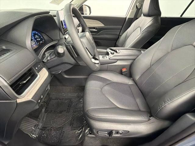 Certified 2026 Toyota Grand Highlander AWD image 22
