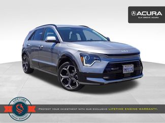 Used 2024 Kia Niro EX Touring FWD video 1