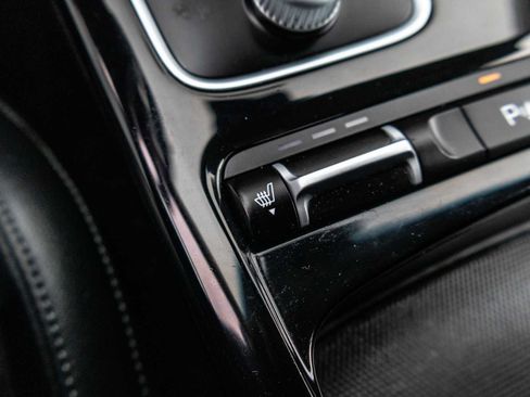 Used 2019 Kia Stinger RWD image 32