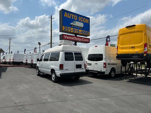 Used 2012 Ford E-150 and Econoline 150 Wagon w/ PWR Windows & Locks Group image 5