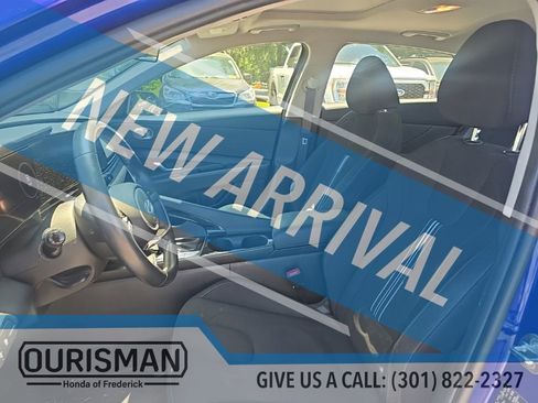 Used 2024 Hyundai Elantra SEL w/ Convenience Package FWD image 10