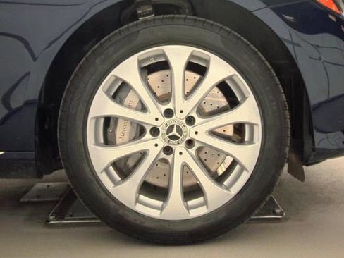 Used 2019 Mercedes-Benz E 450 4MATIC Wagon w/ Premium Package image 17