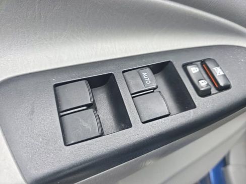 Used 2014 Toyota Tacoma PreRunner w/ SR5 Package image 14