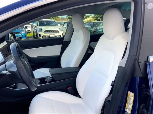 Used 2019 Tesla Model 3 image 24