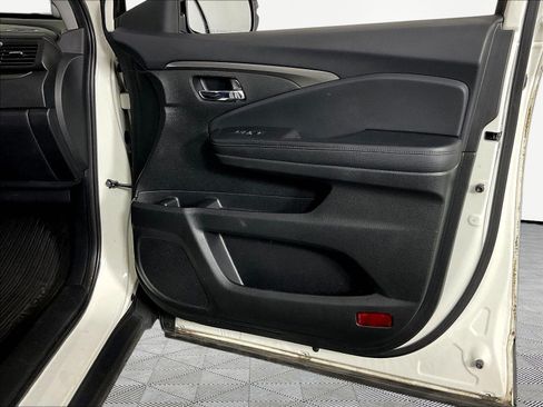 Used 2017 Honda Pilot EX-L image 29