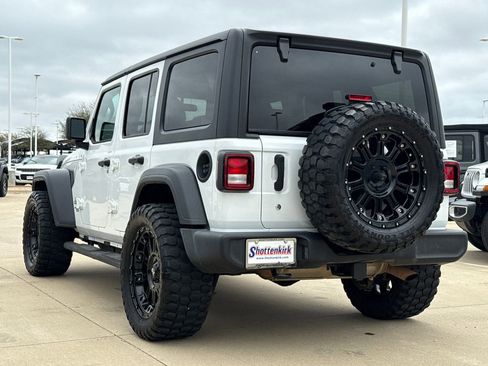 Used 2018 Jeep Wrangler Unlimited Sport image 7