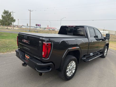 Used 2020 GMC Sierra 3500 Denali w/ Denali Ultimate Package AWD/4WD image 8