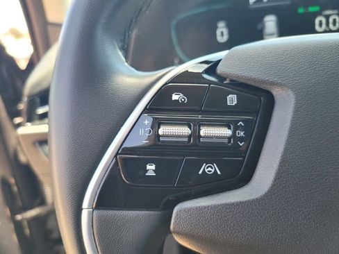 Used 2023 Kia Niro EX FWD image 27
