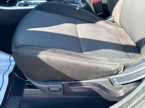 Used 2020 Mitsubishi Outlander ES FWD image 18