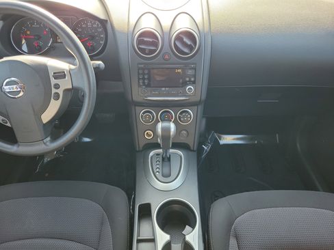 Used 2011 Nissan Rogue SV image 17