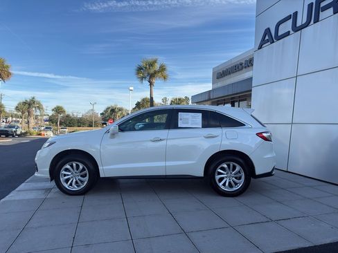 Used 2017 Acura RDX AWD w/ Technology Package image 3