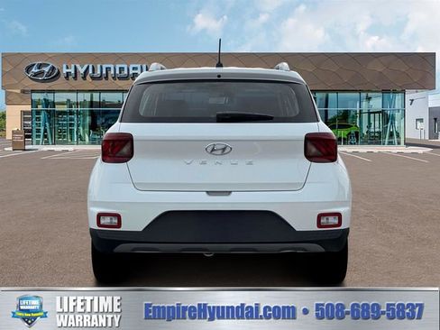 New 2026 Hyundai Venue SEL image 6