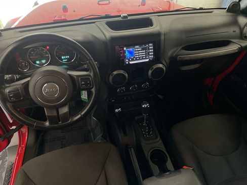 Used 2014 Jeep Wrangler Sport w/ Quick Order Package 24S AWD/4WD image 13