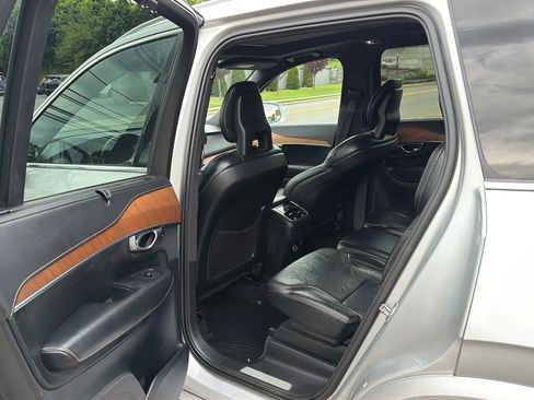 Used 2018 Volvo XC90 T6 Inscription w/ Convenience Package AWD/4WD image 28
