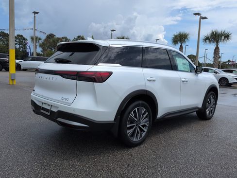 New 2027 INFINITI QX60 Luxe w/ Family Package FWD image 5