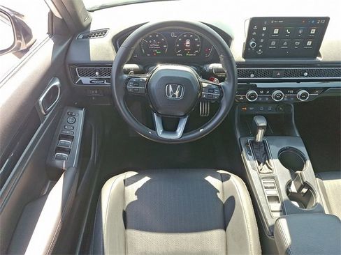Used 2025 Honda Civic Sport image 11