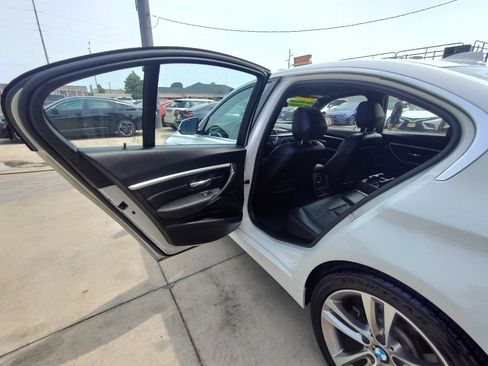 Used 2018 BMW 330i Sedan w/ Convenience Package RWD image 33