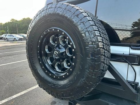 Used 2016 Jeep Wrangler Unlimited Sport w/ Quick Order Package 24S AWD/4WD image 32