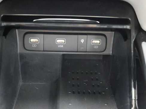 Used 2023 Kia Sorento SX Prestige image 28