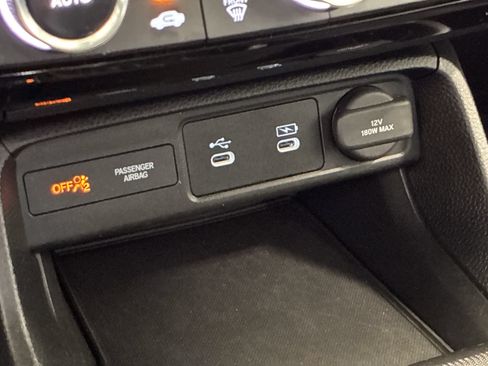 Certified 2025 Honda Civic Sport image 32