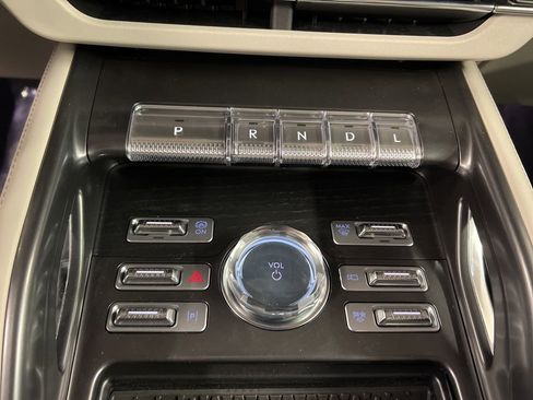 New 2026 Lincoln Nautilus Reserve image 13