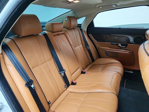 Used 2013 Jaguar XJ L Portfolio AWD/4WD image 29