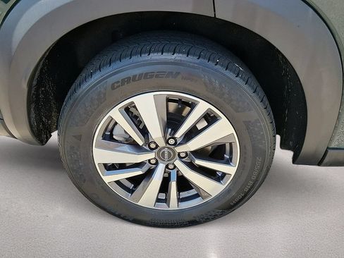 Used 2023 Nissan Pathfinder SL FWD image 7