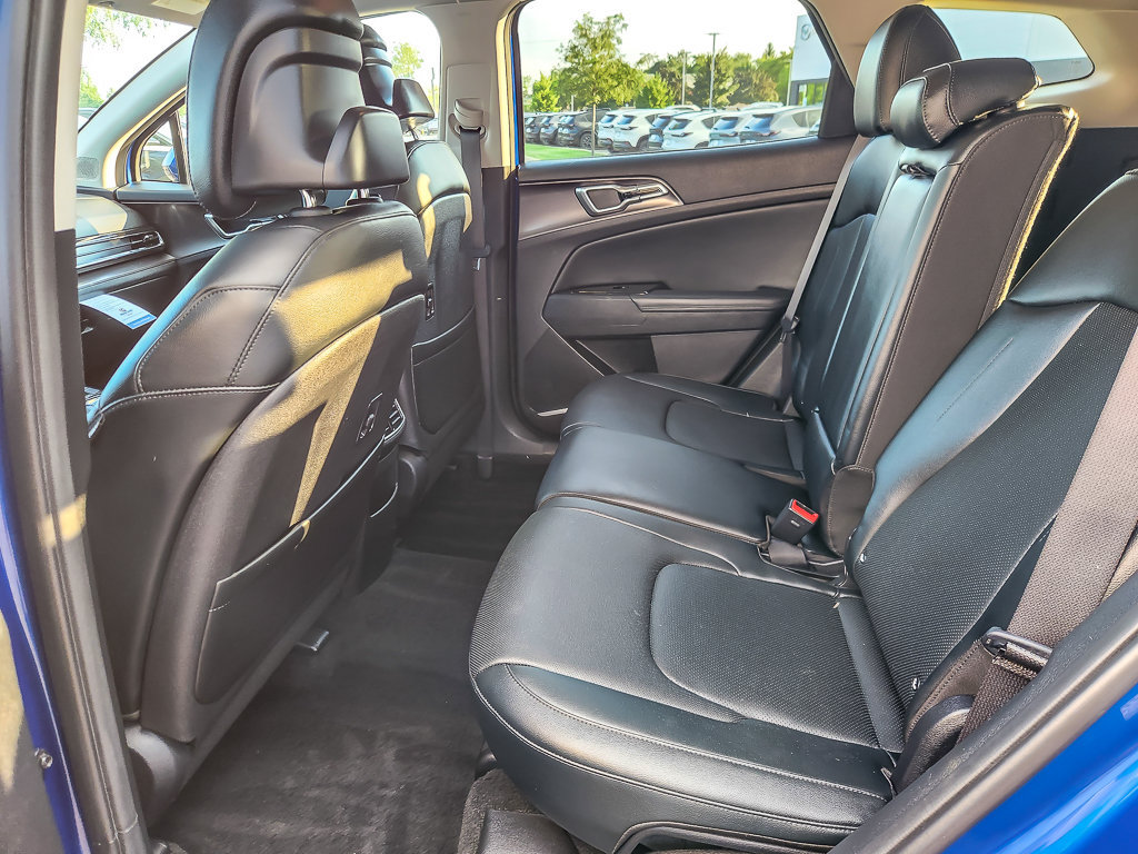 Used 2023 Kia Sportage EX FWD image 9
