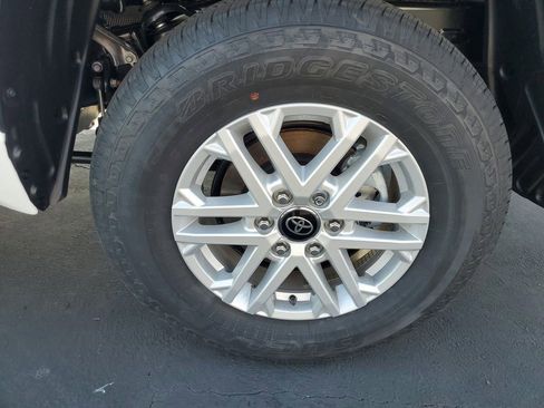 New 2026 Toyota Tundra SR5 image 8