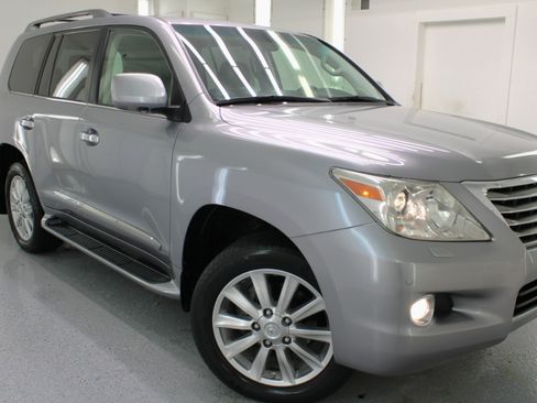 Used 2009 Lexus LX 570 4WD image 14