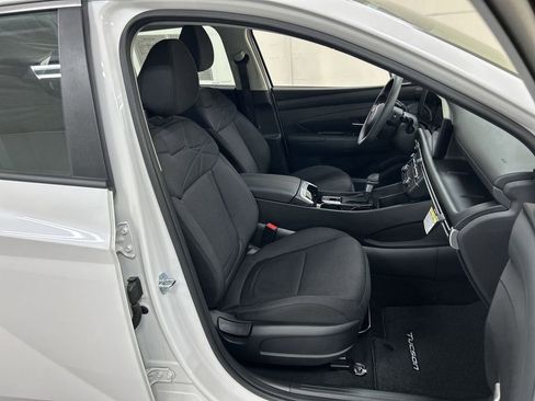 Used 2025 Hyundai Tucson SE AWD/4WD image 22