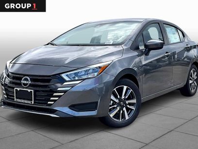New 2025 Nissan Versa SV w/ Trunk Package