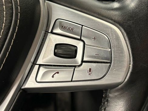 Used 2018 BMW 750i xDrive AWD/4WD image 48