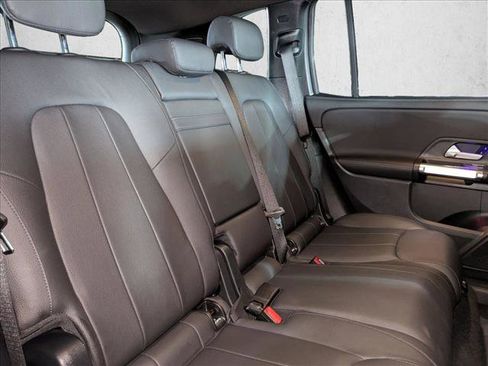 Certified 2023 Mercedes-Benz GLB 250 4MATIC image 21