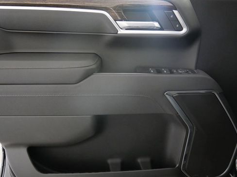 New 2026 GMC Sierra 1500 Elevation image 13