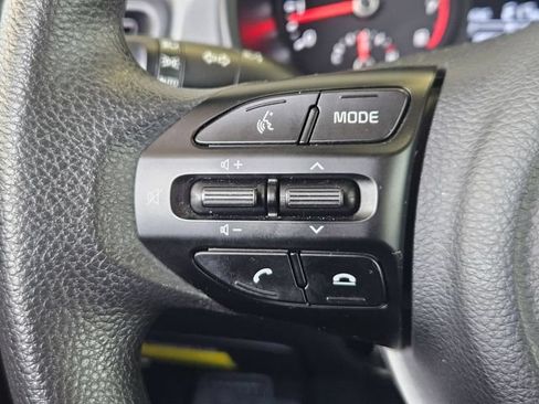 Used 2022 Kia Rio S FWD image 12