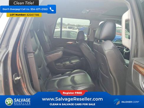 Used 2018 Cadillac Escalade Luxury RWD image 15