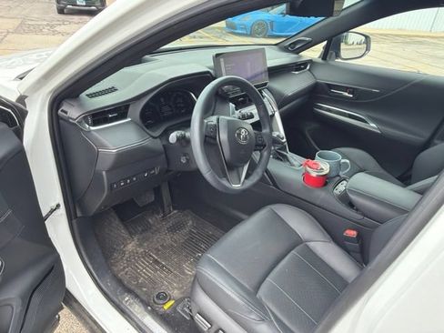 Used 2023 Toyota Venza Limited AWD/4WD image 10