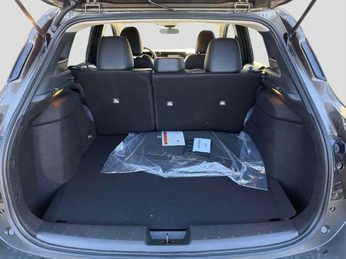 New 2026 Nissan Kicks SR w/ Cold Weather Package image 5