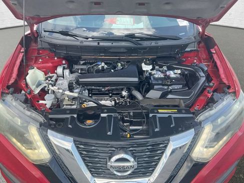 Used 2017 Nissan Rogue SL FWD image 35
