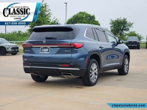 Used 2025 Buick Enclave Preferred FWD image 10