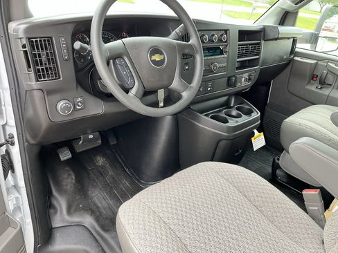 New 2026 Chevrolet Express 3500 w/ Power Convenience Package RWD image 4
